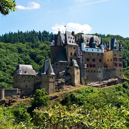 Ferienwohnung Zur Burg Eltz Wierschem Exteriér fotografie