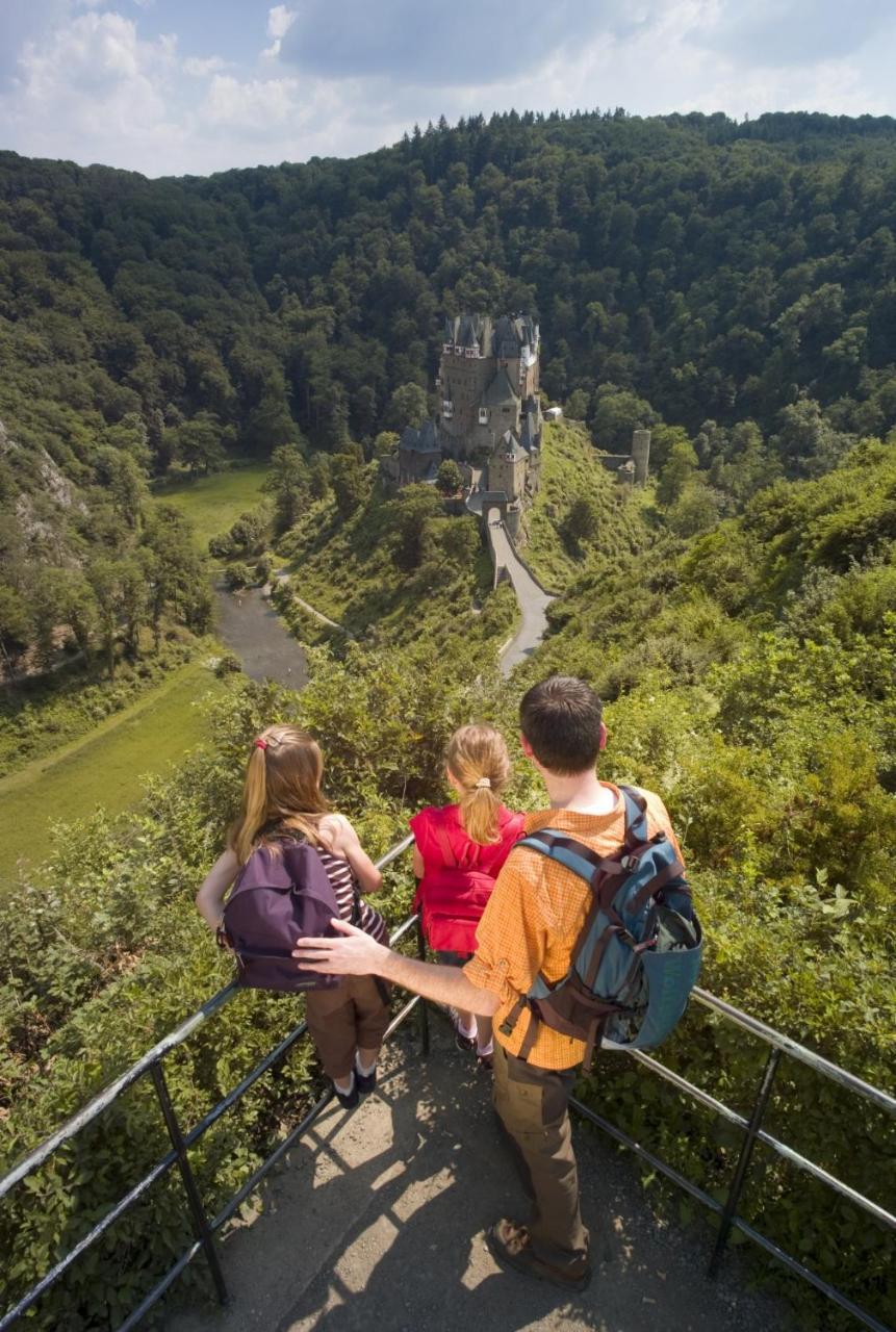 Ferienwohnung Zur Burg Eltz Wierschem Exteriér fotografie